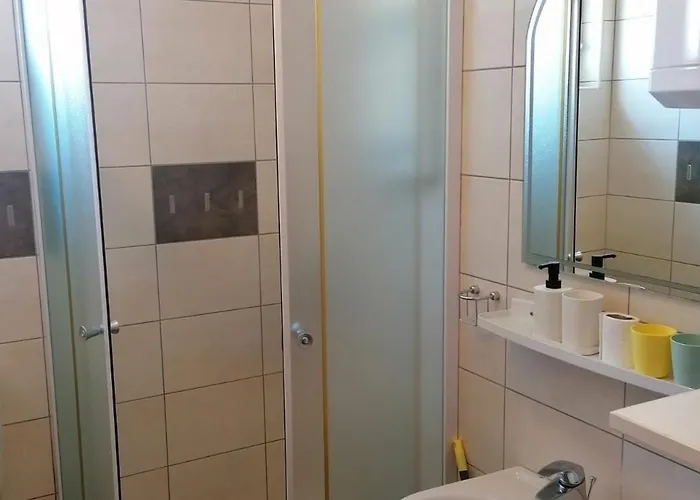 Family-friendly With Swimming Pool - 22488 Novi Vinodolski