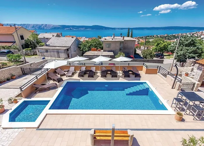 Family-friendly With Swimming Pool - 22488 Daire *